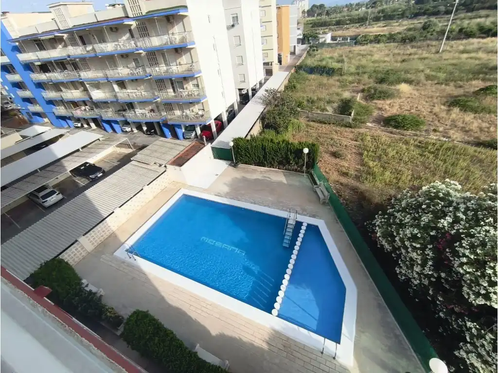 Piscina de Apartamento en venta en Tavernes de la Valldigna