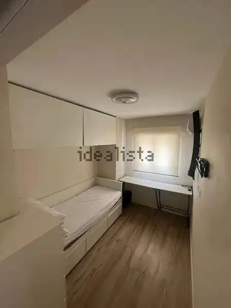Schlafzimmer von Dachboden zur Miete in Almería mit Klimaanlage, Heizung und Terrasse