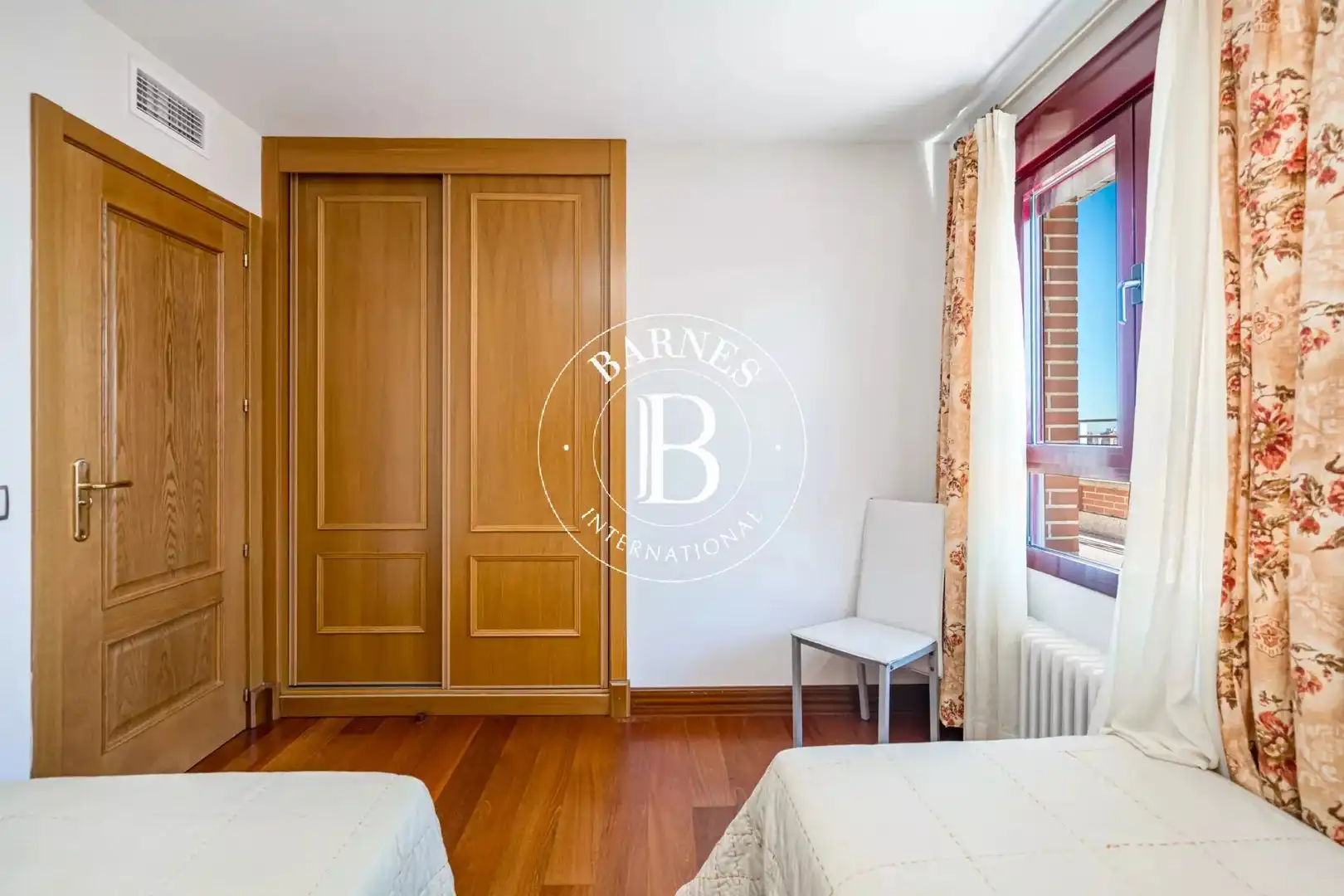 Schlafzimmer von Wohnung zur Miete in Madrid mit Klimaanlage, Heizung und Terrasse