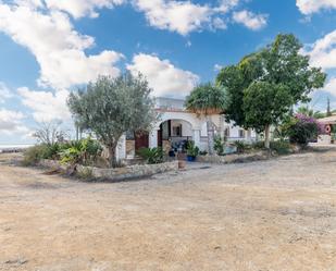 Vista exterior de Casa o xalet en venda en El Campello amb Calefacció, Jardí privat i Terrassa