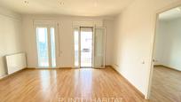 Living room of Flat for sale in  Barcelona Capital  with Air Conditioner, Heating and Balcony