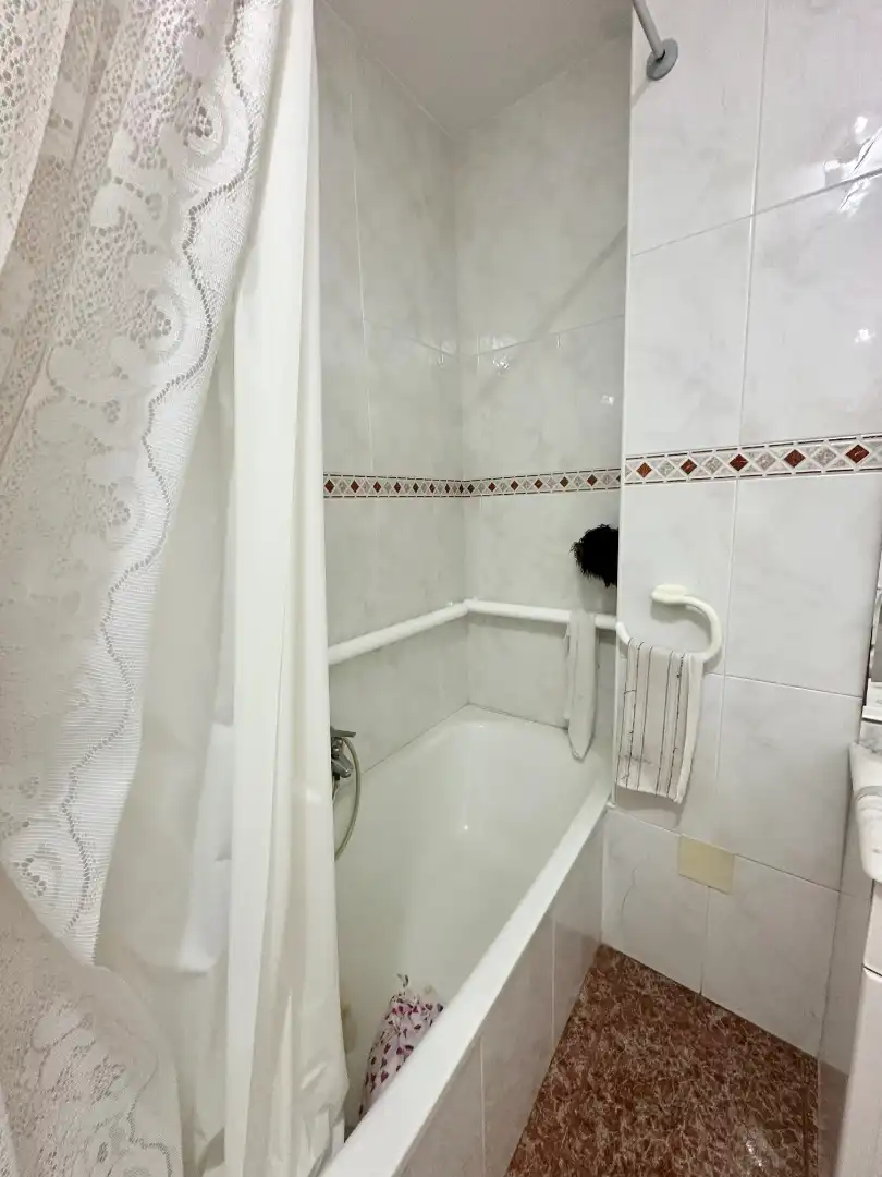 Bany de Casa adosada en venda en Benamargosa amb Terrassa i Traster