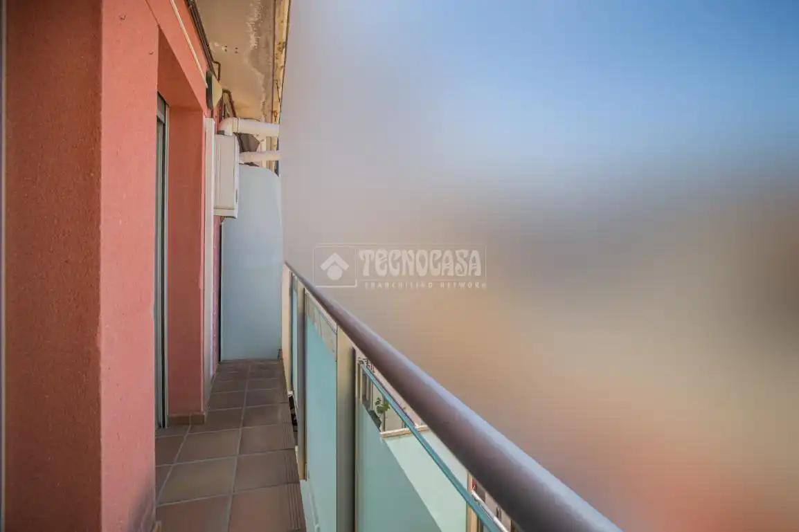 Terrassa de Estudi en venda en Mataró amb Aire condicionat i Balcó