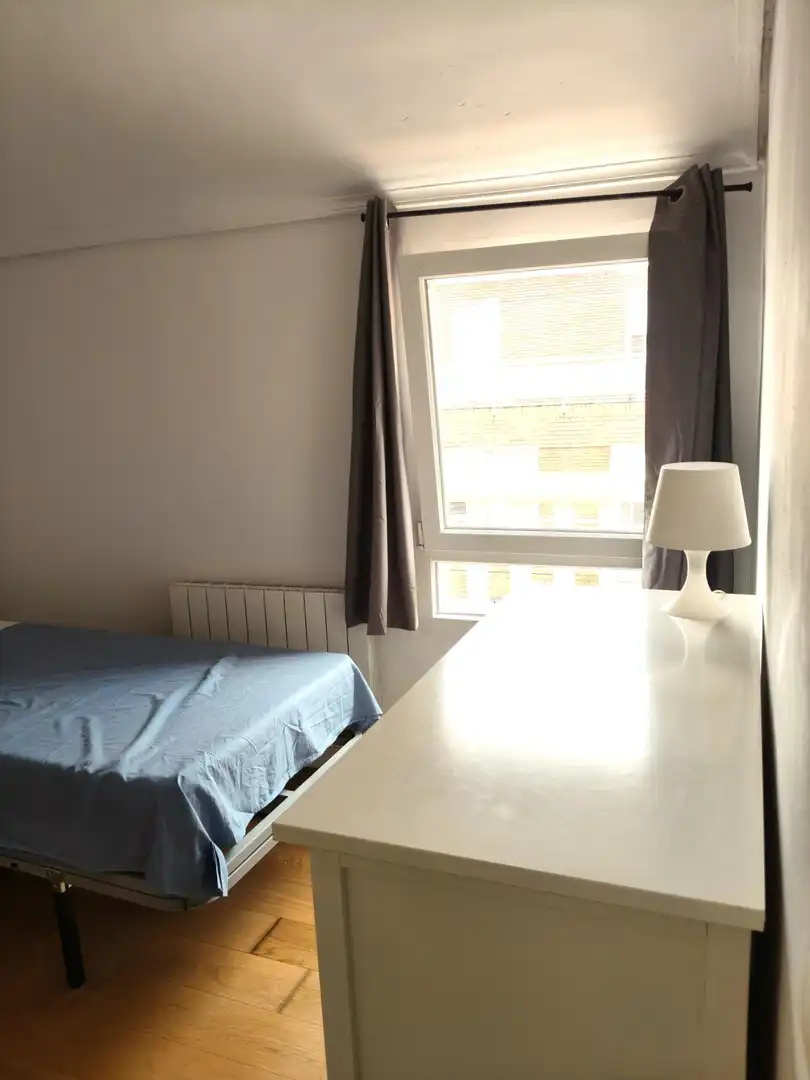 Bedroom of Flat for sale in Bilbao   with Heating, Terrace and Furnished
