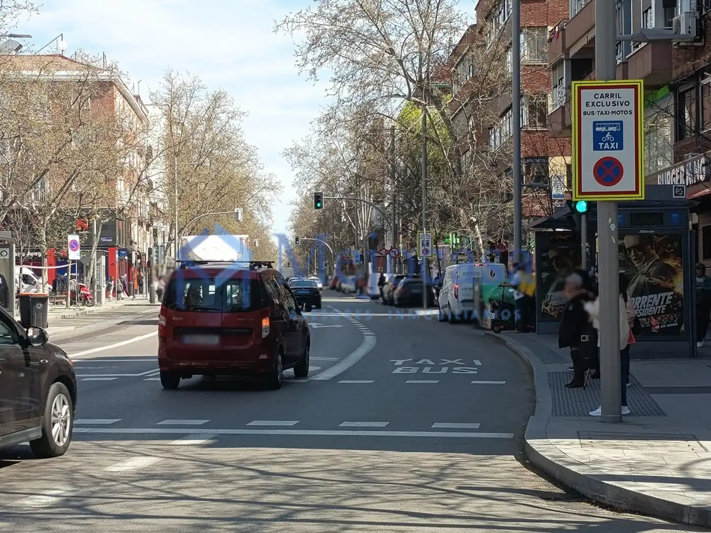 Vista exterior de Piso en venta en Madrid con Calefacción