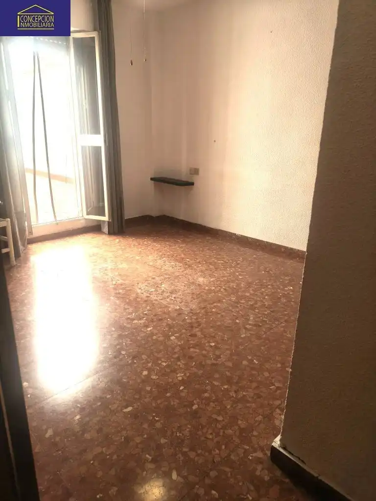 Wohnung zum Verkauf in Córdoba mit Terrasse und Balkon
