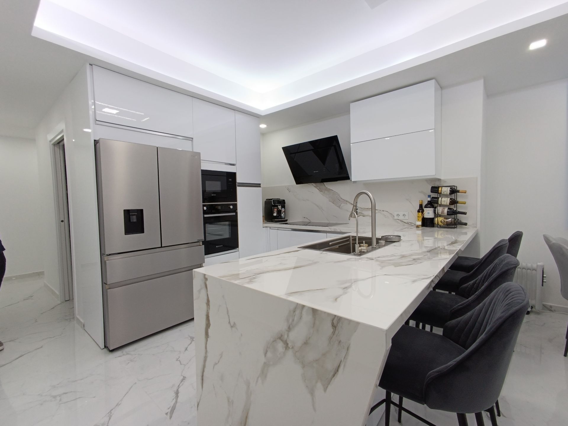 Kitchen of Flat for sale in Badalona  with Air Conditioner and Heating