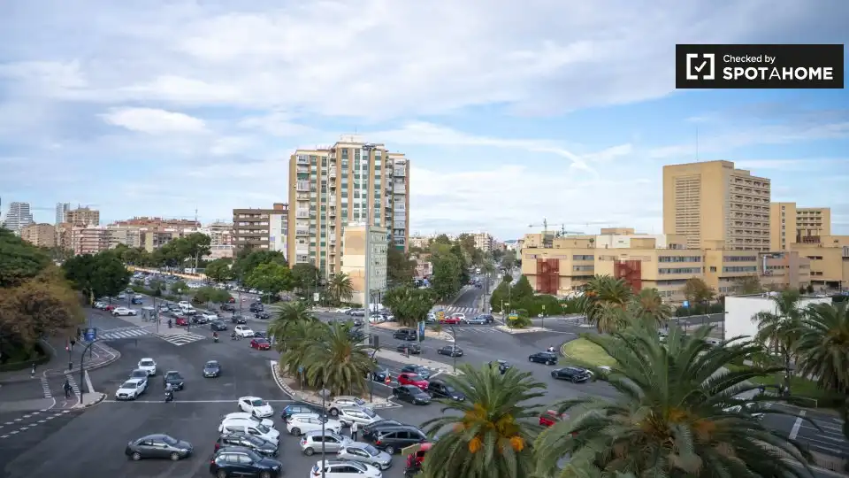 Vista exterior de Pis de lloguer en Valencia amb Aire condicionat, Calefacció i Moblat