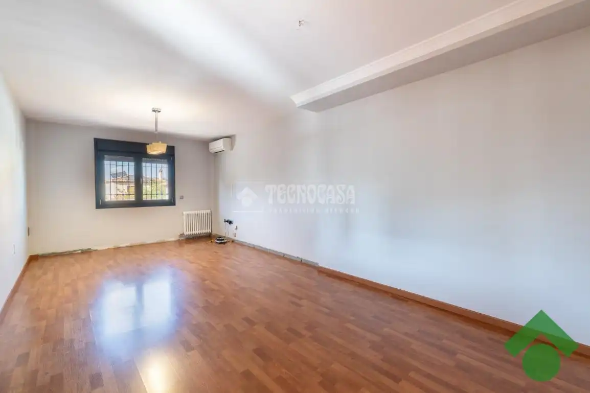 Sala de estar de Casa o chalet en venta en Ogíjares con Aire acondicionado y Calefacción