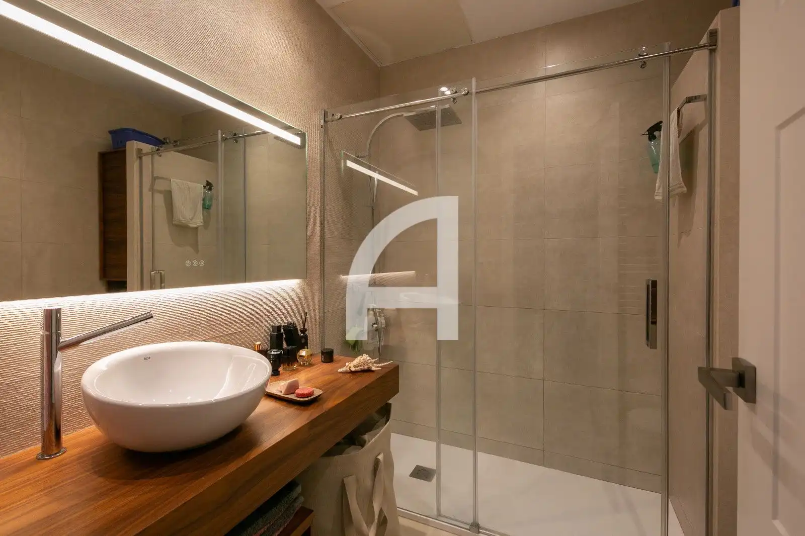 Baño de Piso en venta en Barcelona con Aire acondicionado, Calefacción y Parquet