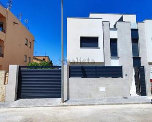 Exterior view of House or chalet for sale in Águilas  with Terrace and Balcony