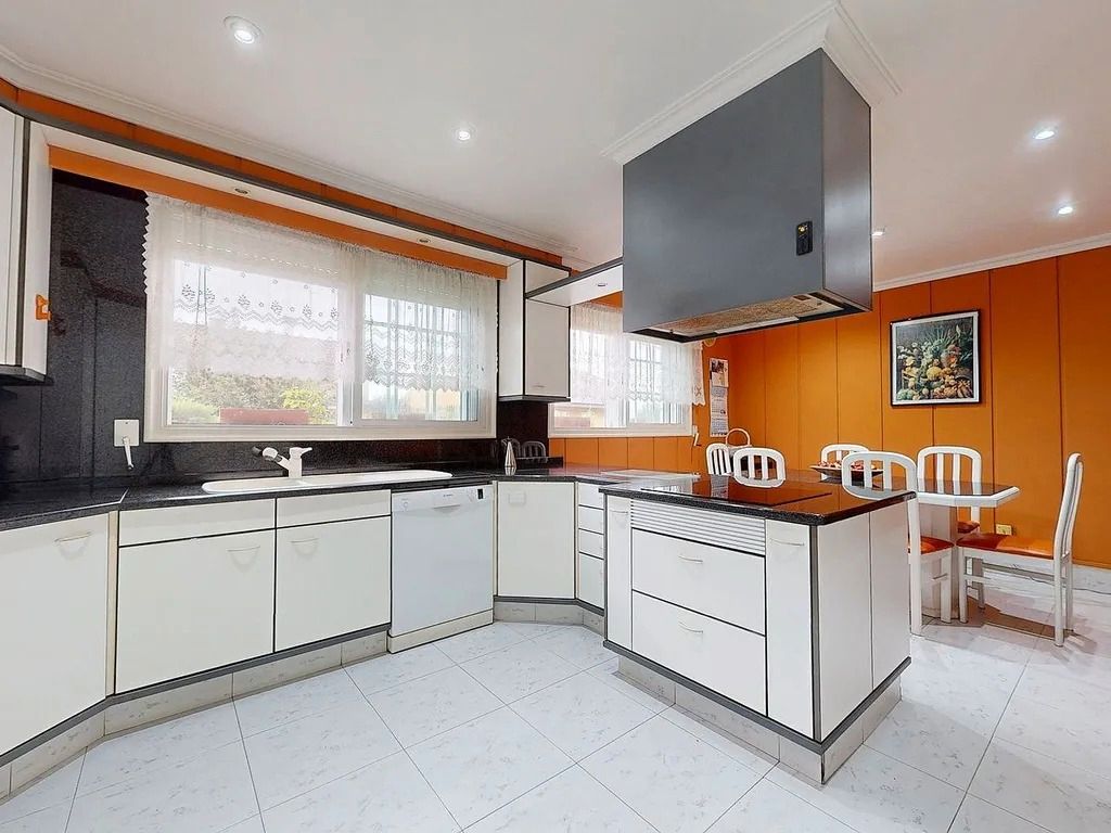 Kitchen of House or chalet for sale in O Porriño    with Heating, Private garden and Parquet flooring