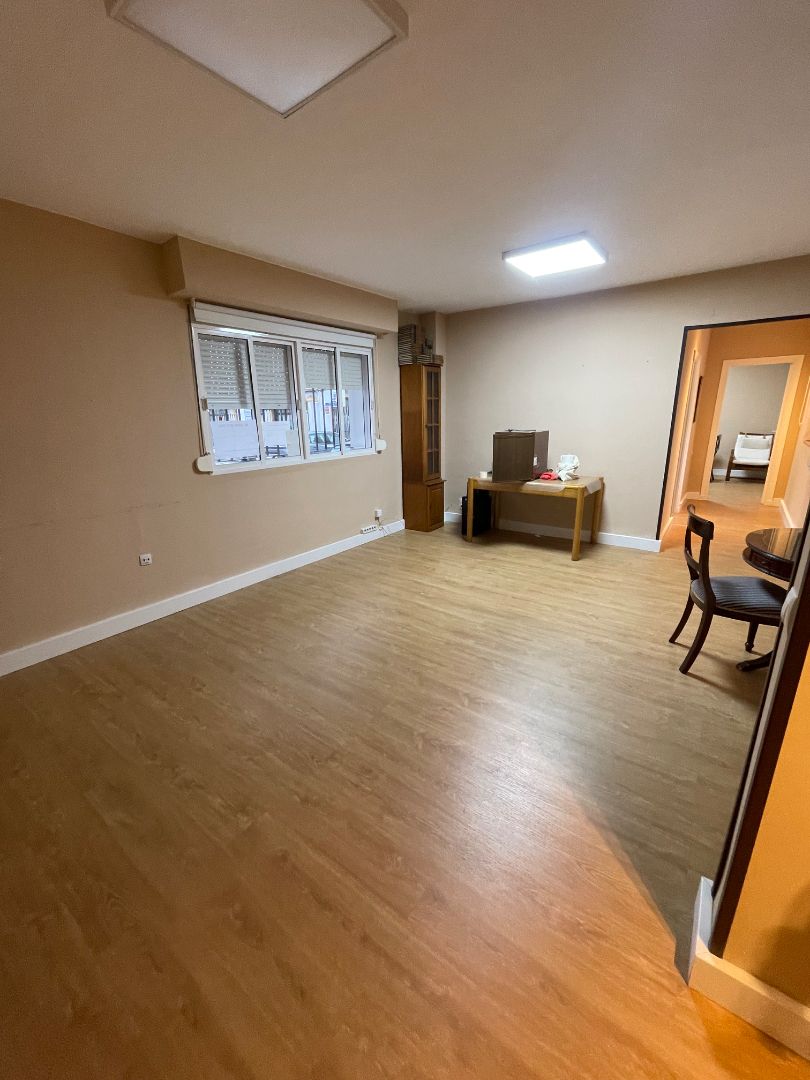 Flat for sale in San Fernando  with Air Conditioner, Heating and Parquet flooring