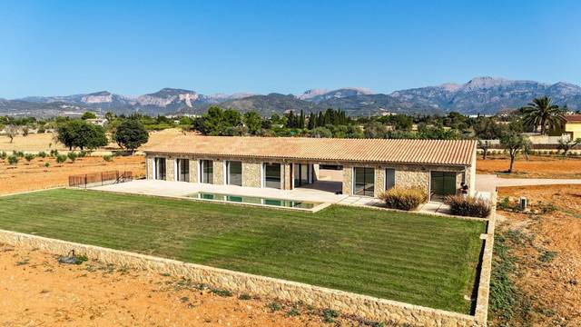 Casa-chalet en Alquiler en Zona Periurbana