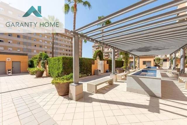 Piso en Alquiler en Martín Carpena - Torre del Río