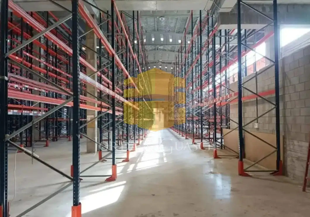 Industriegebäude mit Aufzug zur Miete in Carrer d'Àlaba 9, imagen 2