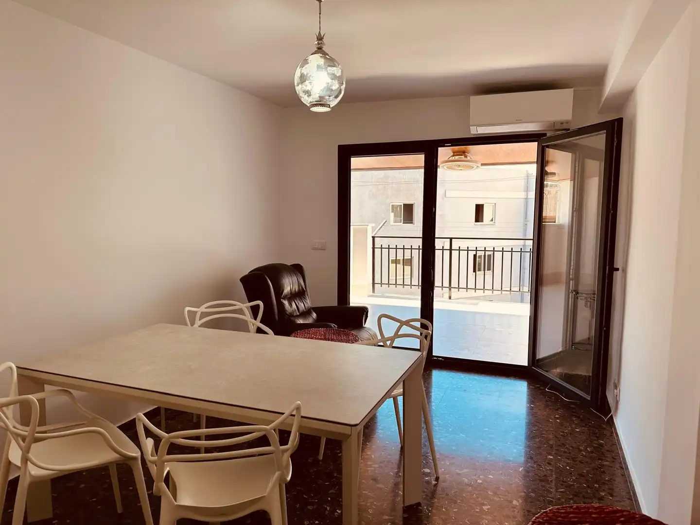 Menjador de Apartament en venda en Benidorm amb Aire condicionat, Calefacció i Terrassa