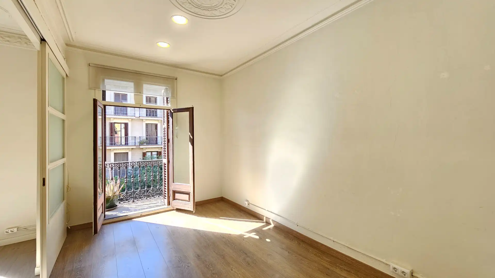 Schlafzimmer von Büro zur Miete in Barcelona mit Heizung und Internet