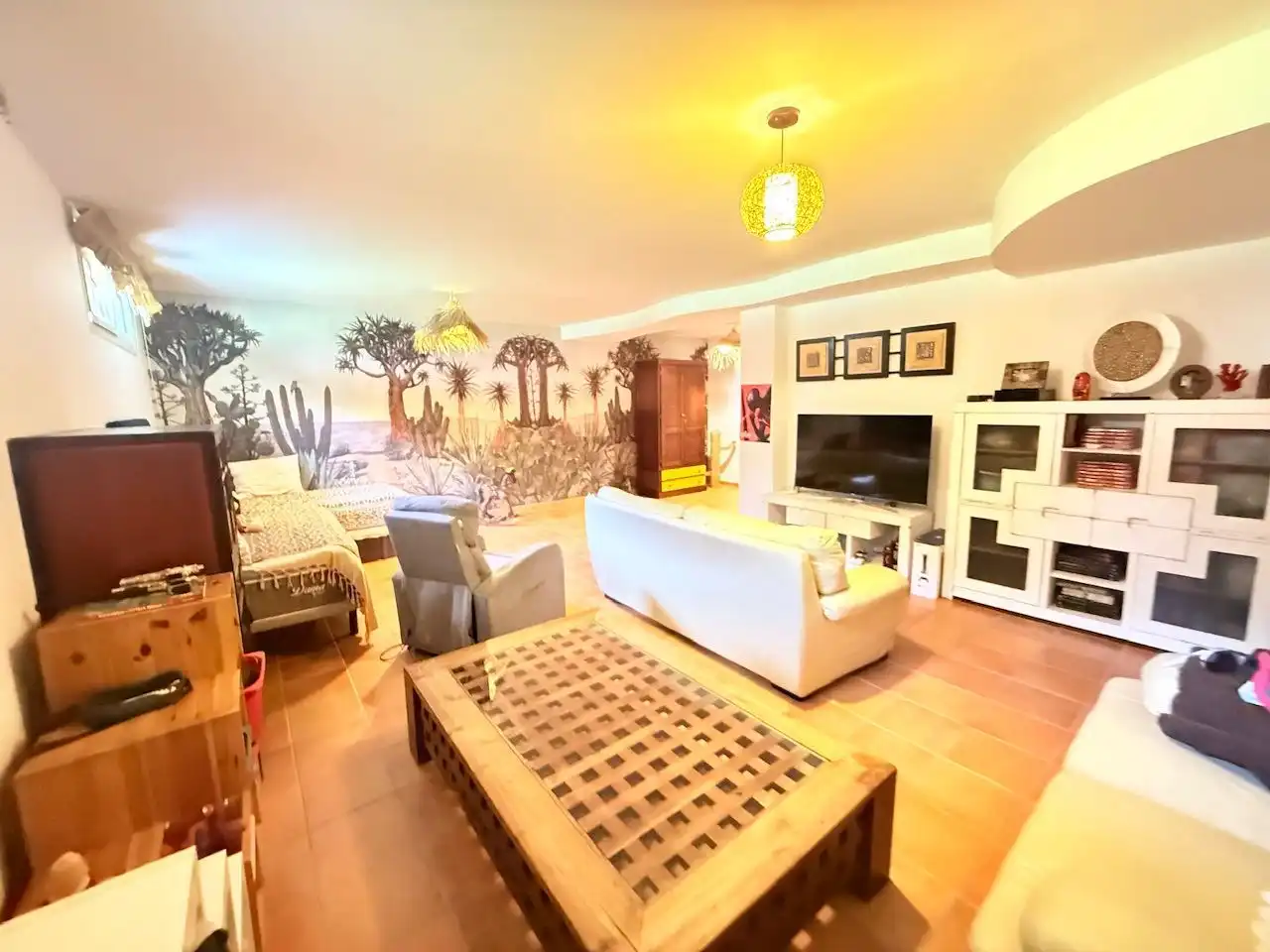 Sala d'estar de Casa o xalet en venda en Vélez-Málaga amb Aire condicionat, Calefacció i Jardí privat