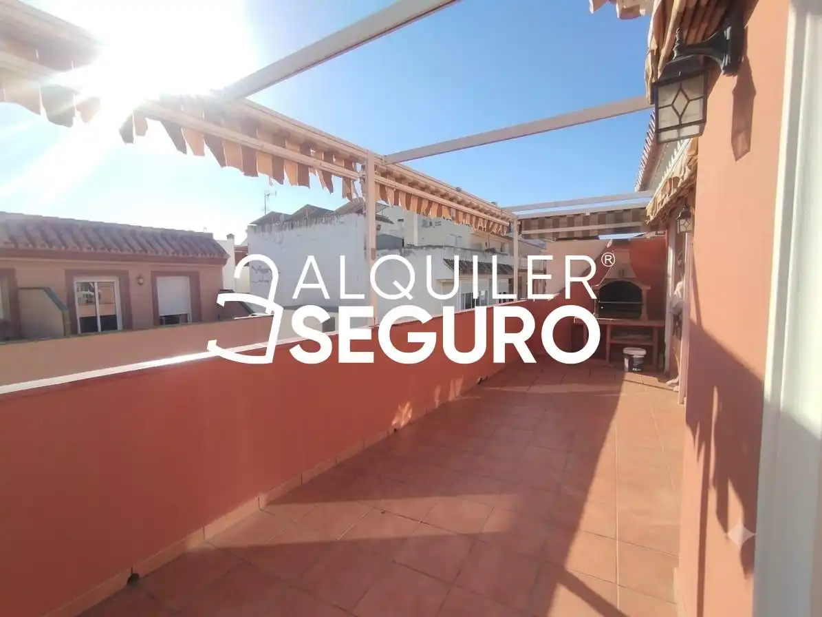 Terrasse von Dachboden zur Miete in Mijas mit Klimaanlage, Heizung und Terrasse