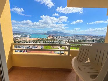 Appartement avec ascenseur à vendre à Calle Emilio Burgos