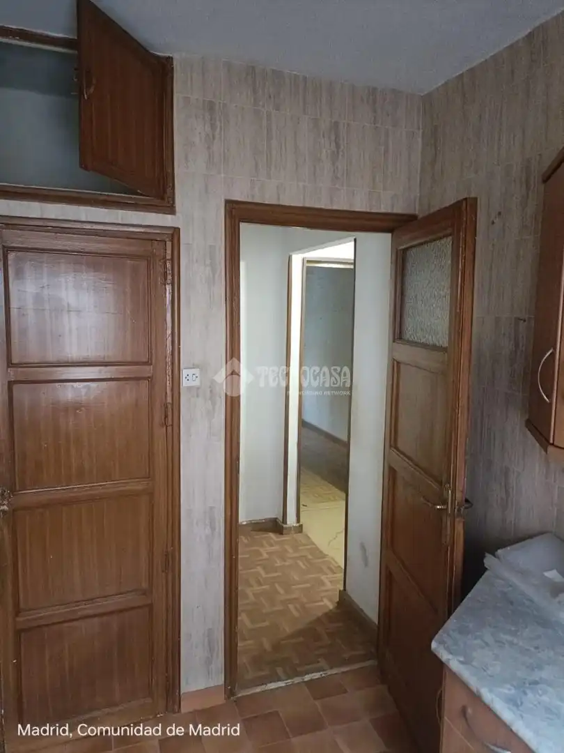 Bedroom of Flat for sale in Madrid