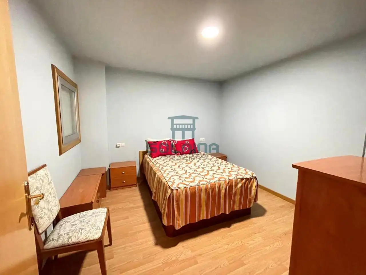 Habitación de Casa adosada en venta en A Arnoia con Calefacción, Jardín privado y Parquet