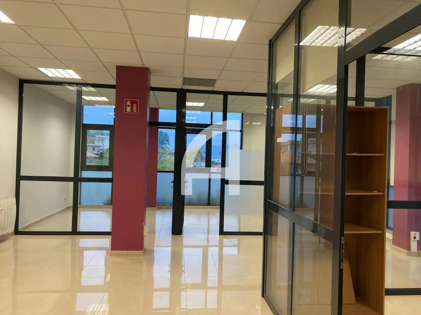 Oficina de lloguer a MARÍN, Coia