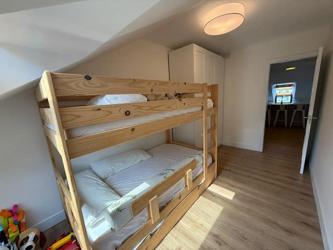 Bedroom of Flat for sale in Castro-Urdiales  with Heating, Parquet flooring and Storage room