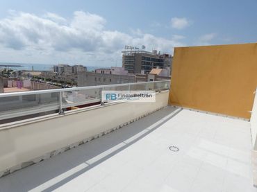 Attico con ascensore in vendita a Calle Sant Blas