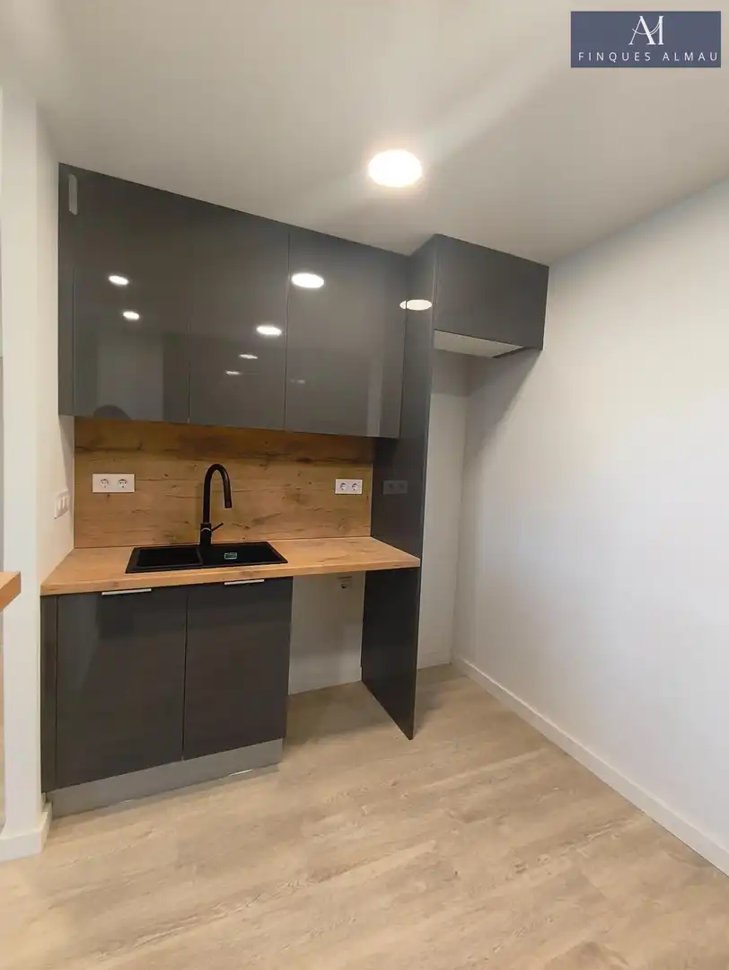 Ground floor for sale in Centre Vila, imagen 24