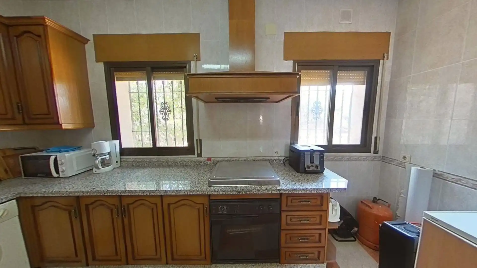 Cocina de Finca rústica en venta en  Córdoba Capital con Jardín privado, Terraza y Amueblado