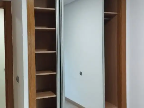 Dormitori de Pis de lloguer en Madrid amb Aire condicionat, Calefacció i Parquet
