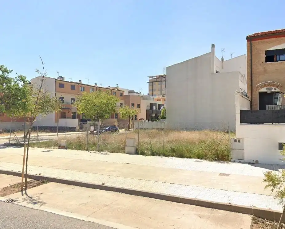 Lands and plots for sale in Calle Albotaina