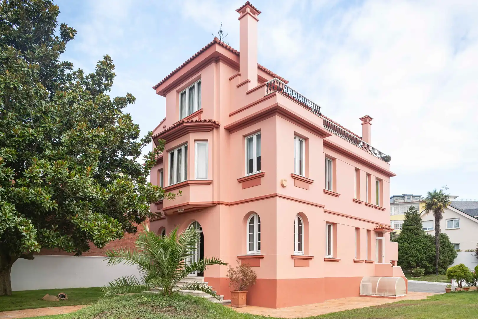Vista exterior de Casa o chalet en venta en A Coruña Capital  con Calefacción, Jardín privado y Parquet
