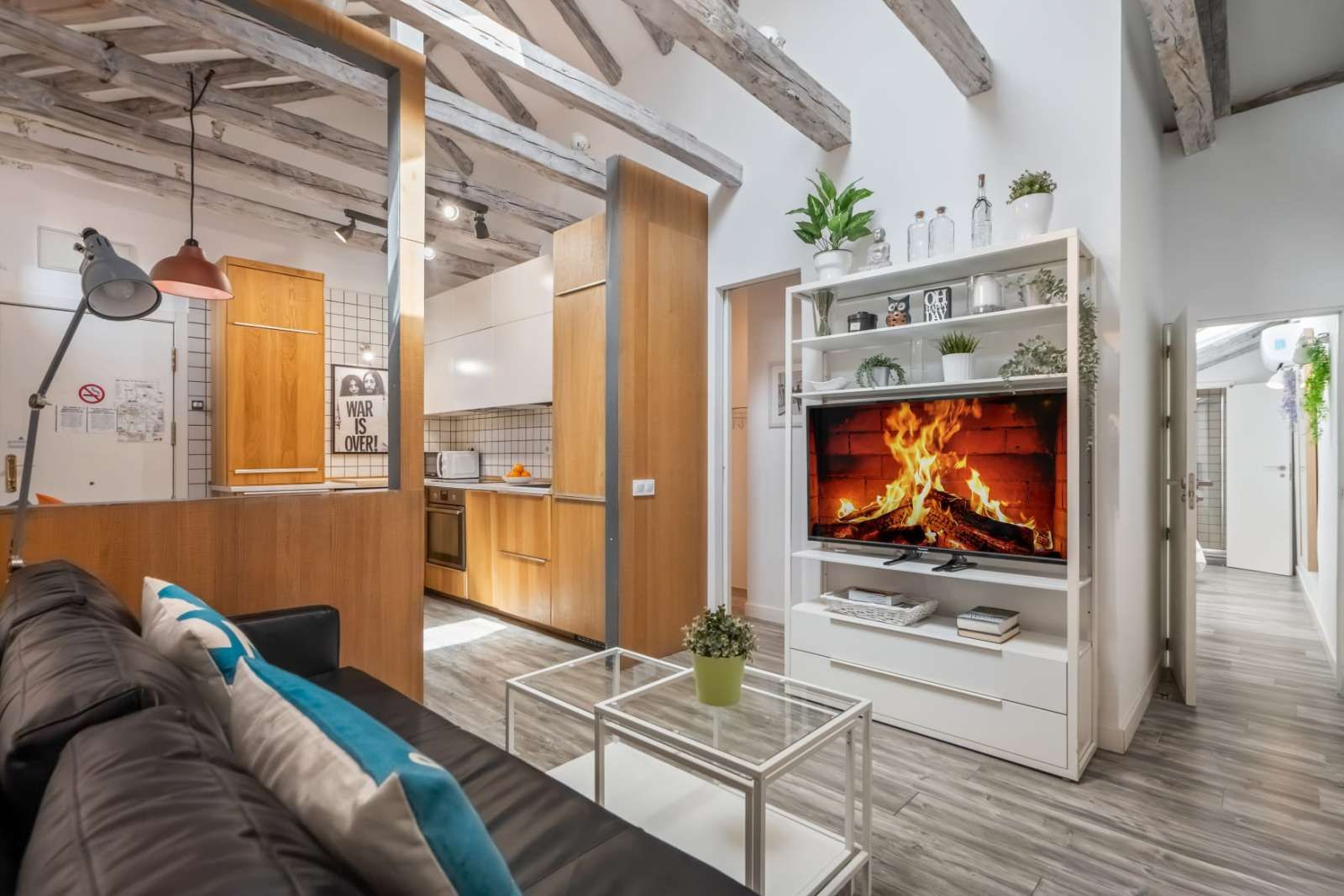 Living room of Apartment to share in  Madrid Capital  with Air Conditioner, Heating and Terrace