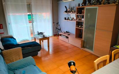 Living room of Flat for sale in Valls  with Air Conditioner, Heating and Balcony