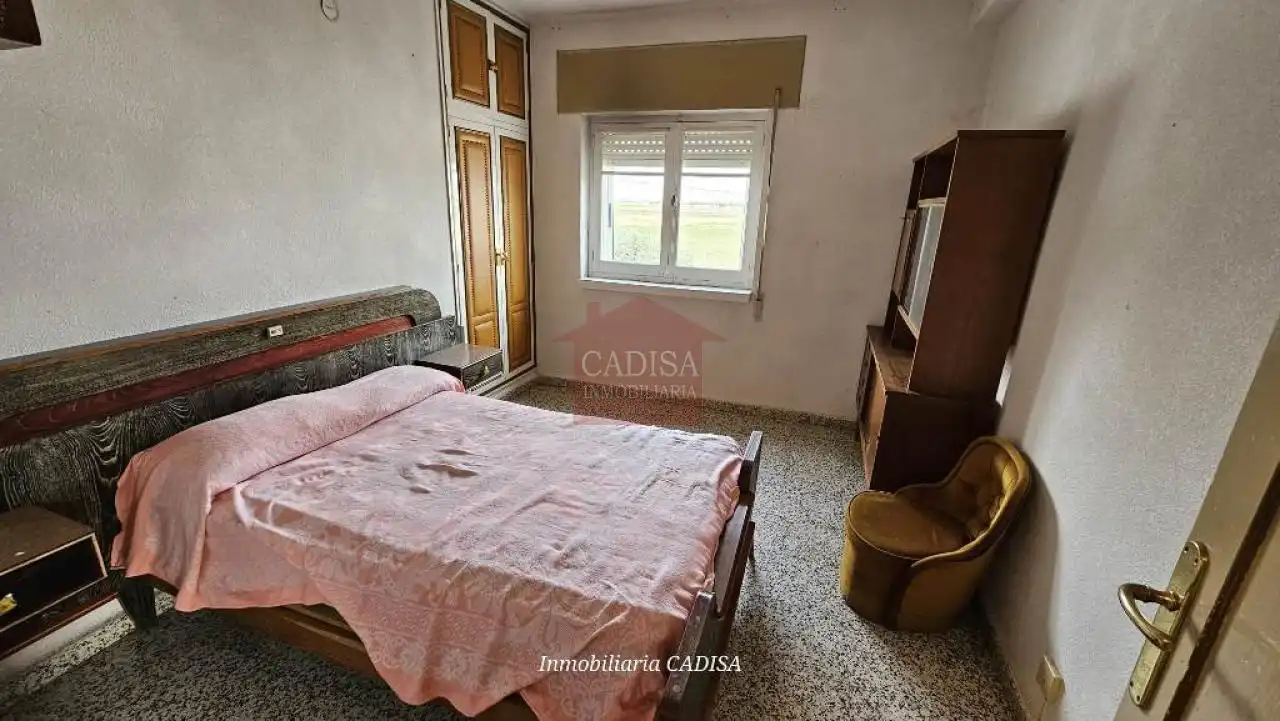 Habitación de Casa o chalet en venta en Calvarrasa de Abajo con Jardín privado, Trastero y Amueblado
