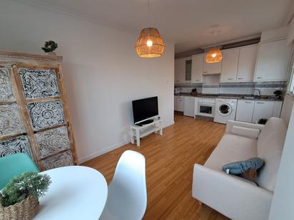 Living room of Flat for sale in Foz  with Heating, Furnished and Oven