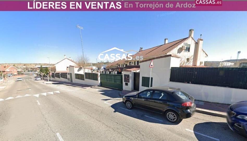 Foto 1 de Casa o chalet en venta en Avenida Europa, Loeches, Madrid