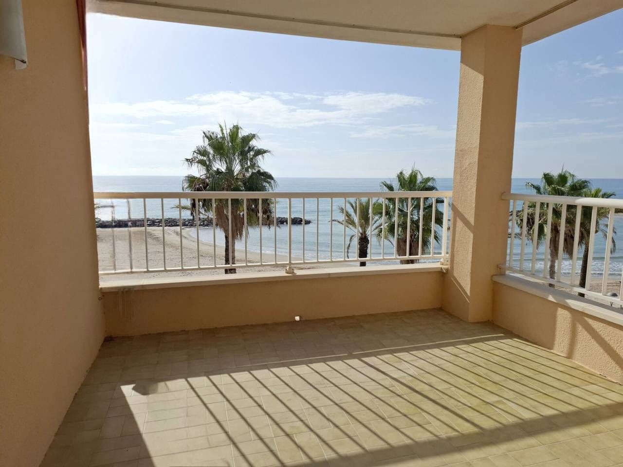 Terrace of Flat for sale in Vilanova i la Geltrú  with Terrace and Furnished