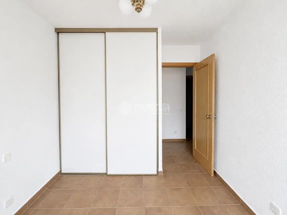 Dormitori de Casa adosada en venda en Collado Villalba amb Calefacció, Traster i Alarma