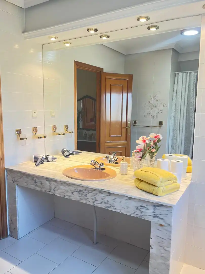 Baño de Casa o chalet de alquiler en Becerril de la Sierra con Aire acondicionado, Calefacción y Jardín privado