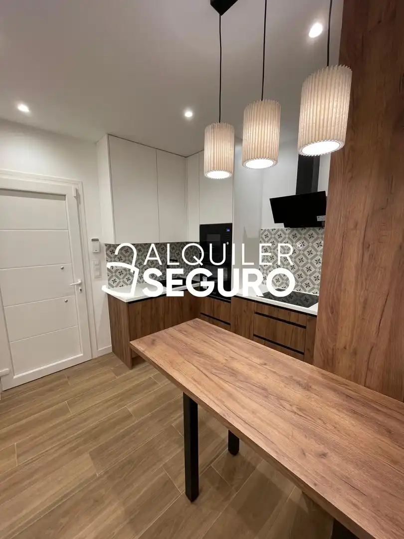 Cocina de Loft de alquiler en Madrid con Aire acondicionado