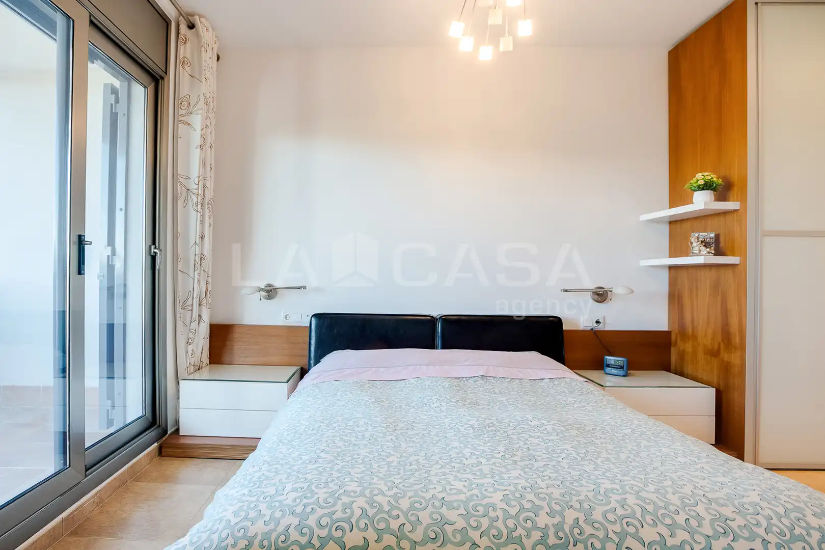 Dormitori de Casa adosada en venda en Montornès del Vallès amb Calefacció, Terrassa i Traster
