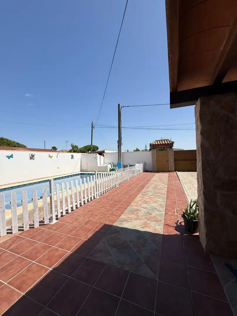Detached house with pool to rent in Núcleo urbano, imagen 43