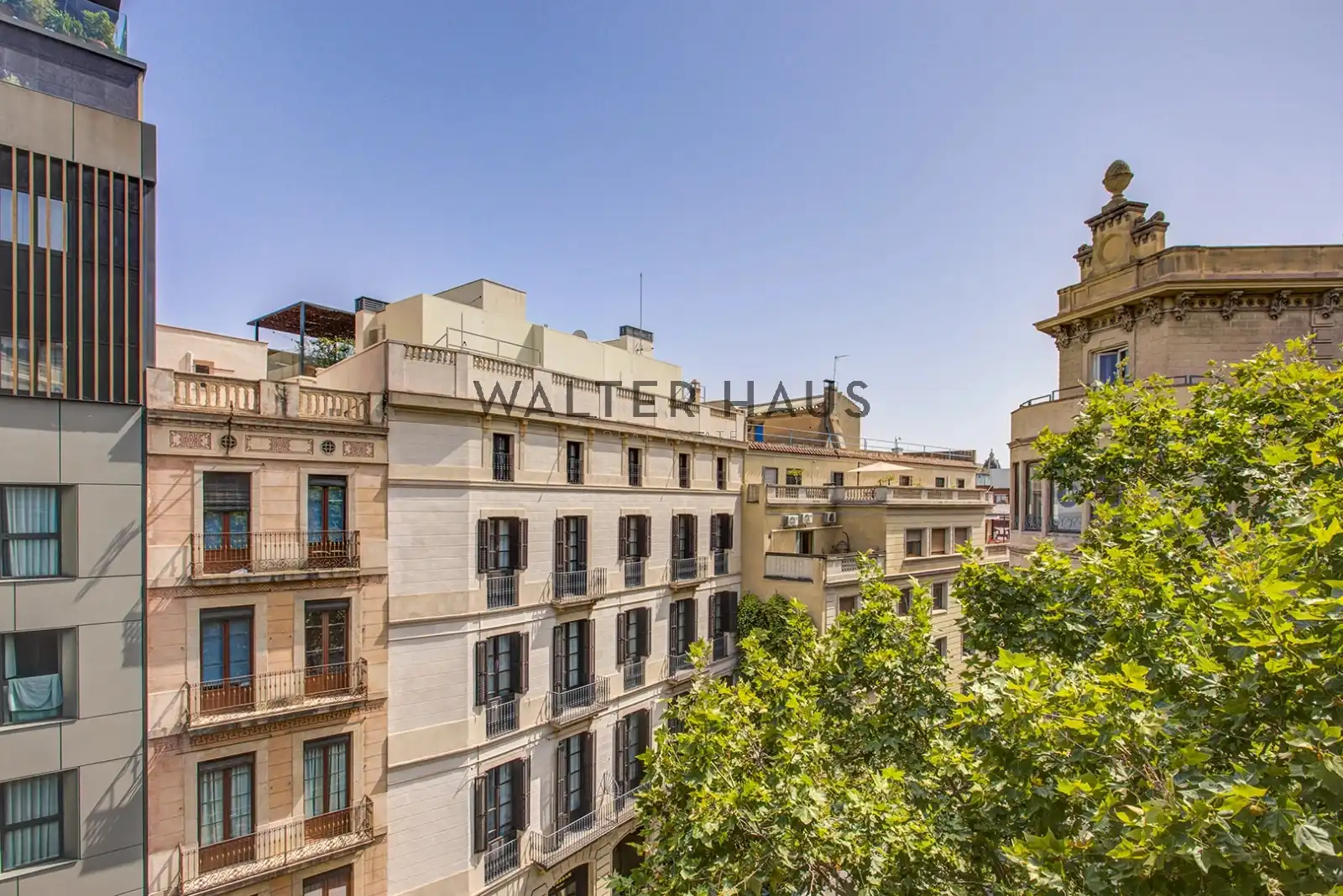 Exterior view of Flat for sale in Barcelona  with Air Conditioner, Terrace and Balcony