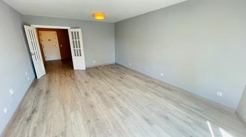 Foto 2 de Pis de lloguer a Carranque - Haza Cuevas, Málaga Capital