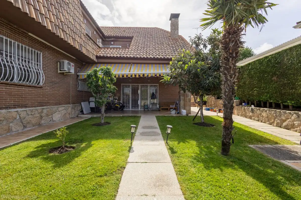 Jardín de Casa o chalet en venta en Móstoles con Aire acondicionado, Calefacción y Jardín privado