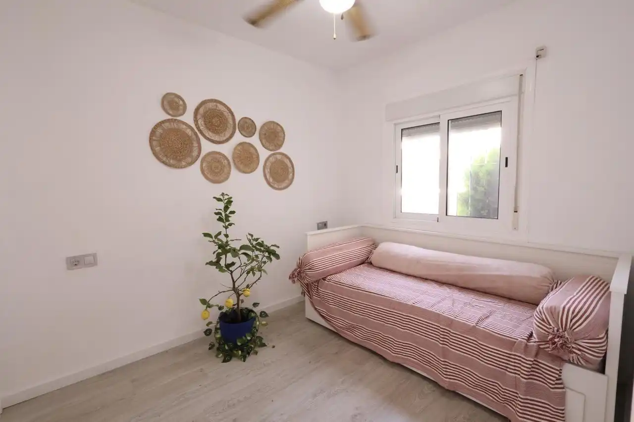Bungalow con jardín en venta en Los Balcones - Los Altos, imagen 13